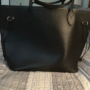 Louis Vuitton black epi leather MM. with pouch.  good condition/new LV handles.